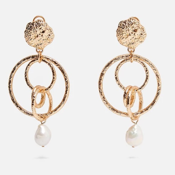 Zara earrings - Picture 1 of 3